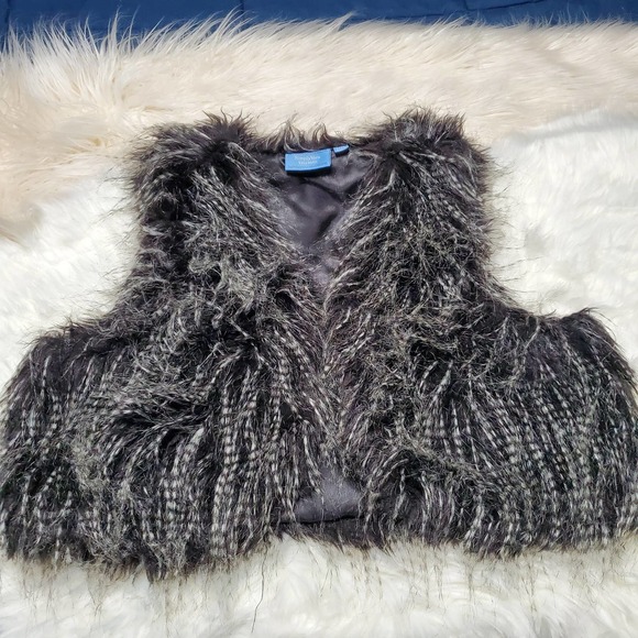 Simply Vera Wang Faux Fur Vest | Poshmark
